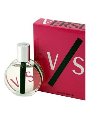 versace versus v s|who is versus Versace.